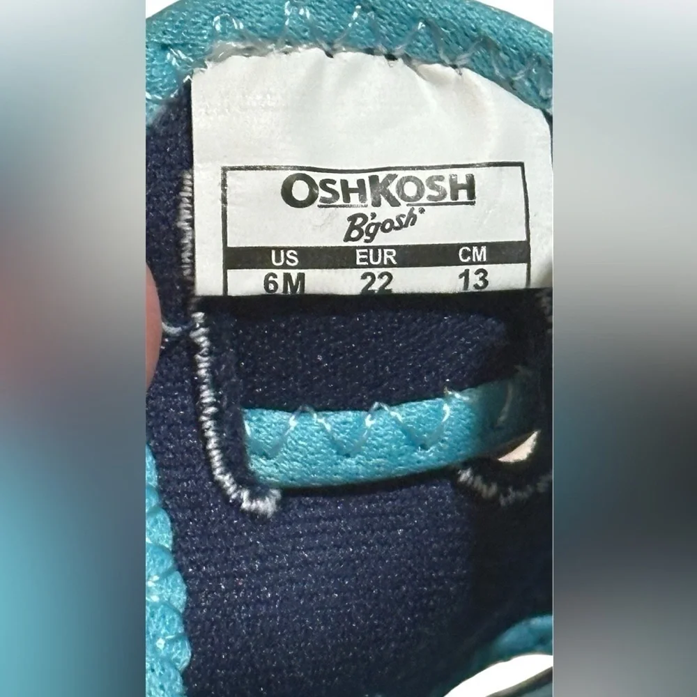 OshKosh B'gosh Kids water shoes with a shark print. Teal & black.